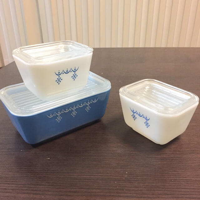 Pyrex(パイレックス)のオールドパイレックス  スノーフレーク リフリッジレーター インテリア/住まい/日用品のキッチン/食器(食器)の商品写真