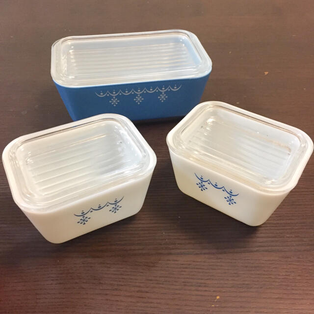 Pyrex(パイレックス)のオールドパイレックス  スノーフレーク リフリッジレーター インテリア/住まい/日用品のキッチン/食器(食器)の商品写真