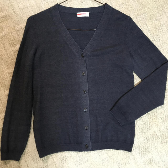 Prada プラダのグレーカーディガンの通販 By Patorash3 S Shop プラダならラクマ Prada プラダのグレーカーディガンの通販 By Patorash3 S Shop プラダならラクマ