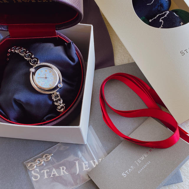 STAR JEWELRY(スタージュエリー)のstar jewelry 時計 オンライン、Xmas限定 非売品ベア付き!! レディースのファッション小物(腕時計)の商品写真