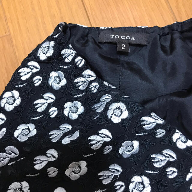 TOCCA(トッカ)のTOCCA花柄総刺繍 ワンピース レディースのワンピース(ひざ丈ワンピース)の商品写真