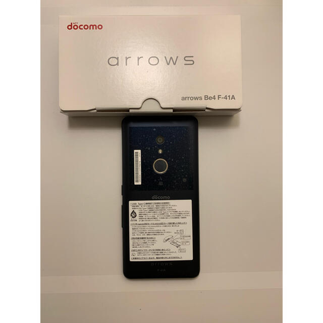 arrows(アローズ)の新品スマホ（arrows B4 F41A docomo）ブラック スマホ/家電/カメラのスマートフォン/携帯電話(スマートフォン本体)の商品写真