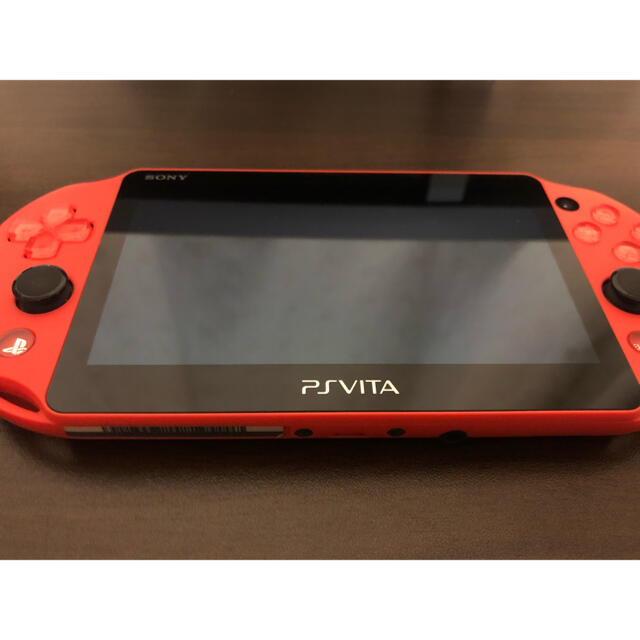 PlayStation®Vita（PCH-2000シリーズ）Wi-Fiモデル … 1