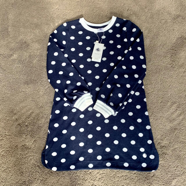 PETIT BATEAU(プチバトー)のねこどくたー様専用☆プチバトー☆ ワンピース ジャガード ドット柄 キッズ/ベビー/マタニティのキッズ服女の子用(90cm~)(ワンピース)の商品写真