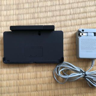 ニンテンドウ(任天堂)のニンテンドー3DS 充電器(バッテリー/充電器)