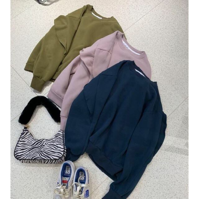 ZARA(ザラ)のimport❁︎バックスタイル フリル 裏起毛 ダメージ加工 スウェット レディースのトップス(トレーナー/スウェット)の商品写真