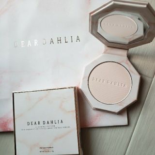 ダリア(Dahlia)の[新品] DEAR DAHLIA フェイスパウダー(フェイスパウダー)