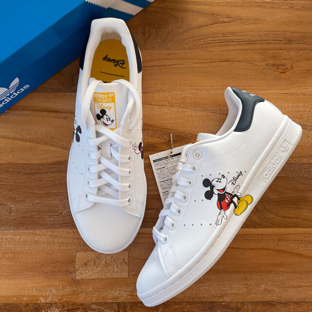 adidas(アディダス)の24.5㎝ アディダス スタンスミス ホワイト Disney mickey レディースの靴/シューズ(スニーカー)の商品写真