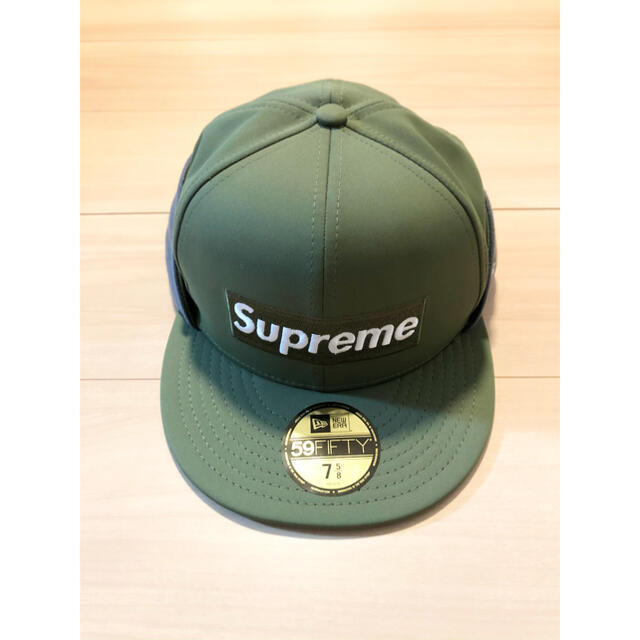 シュプリーム　Earflap Box Logo New Era 7 5/8