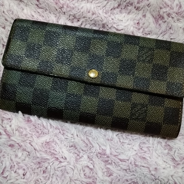 LOUIS VUITTON(ルイヴィトン)のルイヴィトン　ダミエ　サラ正規品長財布 レディースのファッション小物(財布)の商品写真