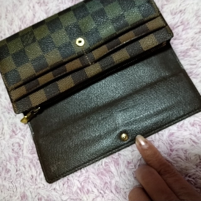 LOUIS VUITTON(ルイヴィトン)のルイヴィトン　ダミエ　サラ正規品長財布 レディースのファッション小物(財布)の商品写真