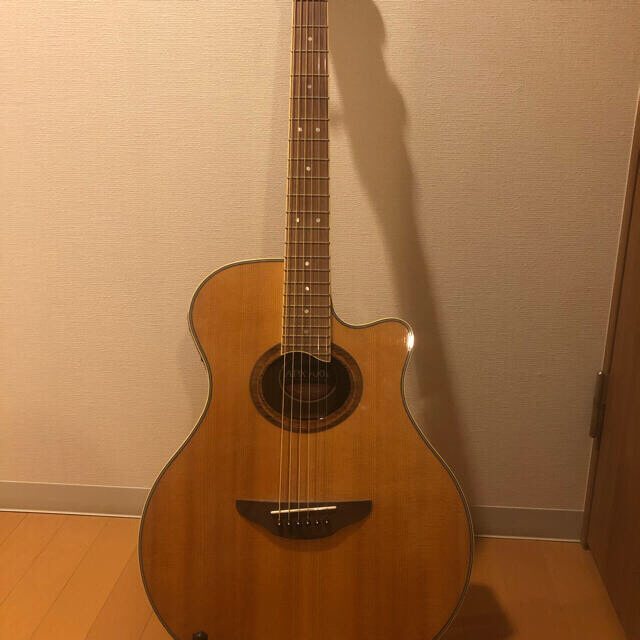 ヤマハ、エレアコギターapx700 - アコースティックギター