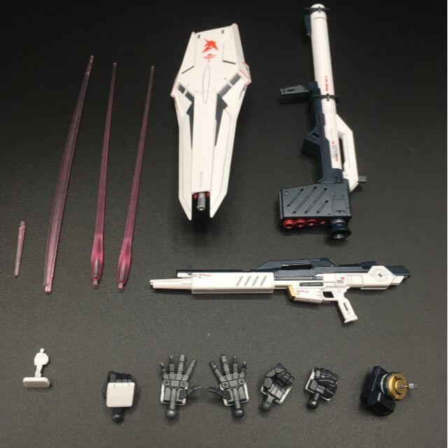 νガンダム RG 1/144 ガンプラ 塗装済み完成品 νガンダム RG 1/144 ガンプラ 塗装済み完成品