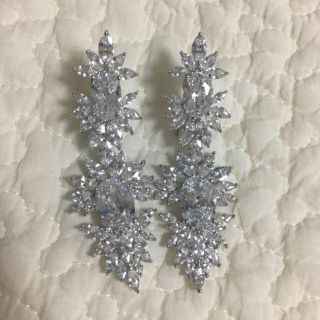 ジルコニア　ピアス(ピアス)