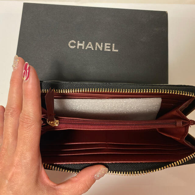 CHANEL(シャネル)のくぅちゃんさん専用　新品ノベルティ【CHANEL長財布】 レディースのファッション小物(財布)の商品写真