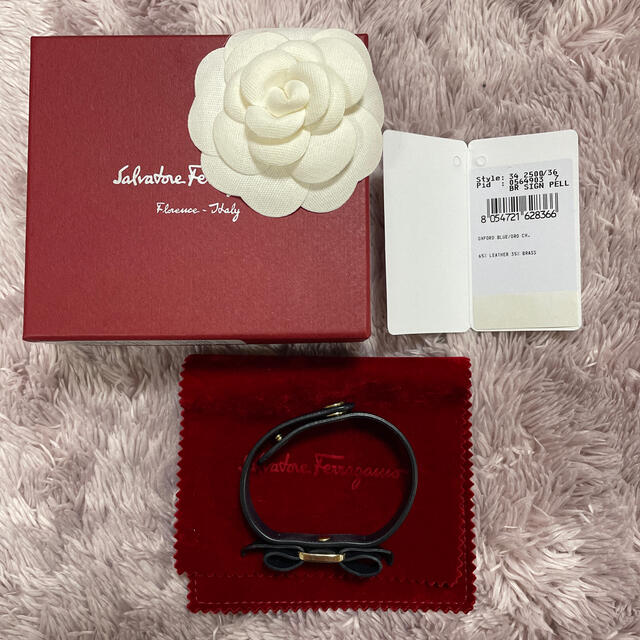 Salvatore Ferragamo(サルヴァトーレフェラガモ)のSalvatore Ferragamo ブレスレット レディースのアクセサリー(ブレスレット/バングル)の商品写真