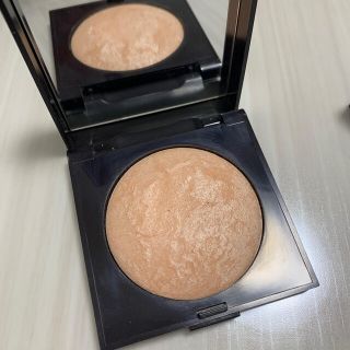 ローラメルシエ(laura mercier)のローラメルシエ　マットラディアンスベイクドパウダー　01(フェイスカラー)