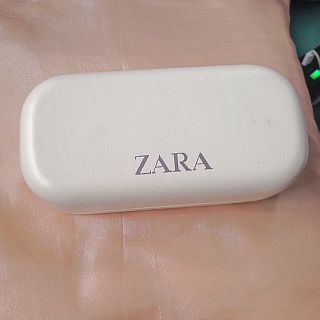 ザラ(ZARA)のZARAサングラスケース(サングラス/メガネ)