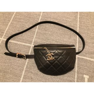 シャネル(CHANEL)の美品　シャネル キャビアスキン ウエストバッグ ボディーバッグ(ボディバッグ/ウエストポーチ)