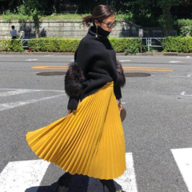 まりにゃ様専用!マーク&ロナスカートバイザー - www.glycoala.com
