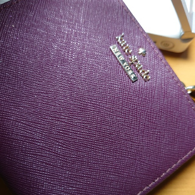kate spade new york(ケイトスペードニューヨーク)のケイト・スペード ２つ折り 財布 ボルドー レディースのファッション小物(財布)の商品写真
