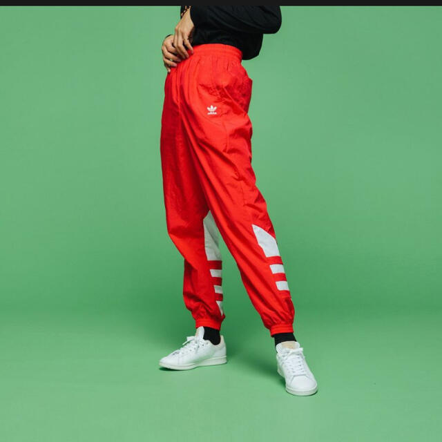 新品未使用アディダス adidas ビッグロゴ パンツ | フリマアプリ ラクマ 新品未使用アディダス adidas ビッグロゴ パンツ | フリマアプリ ラクマ