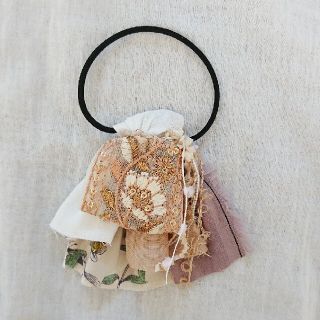 インド刺繍 MIX ハンドメイドヘアゴム(ヘアアクセサリー)