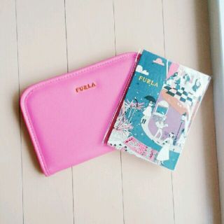 フルラ(Furla)の【新品未使用】フルラマルチケース  (ポーチ)