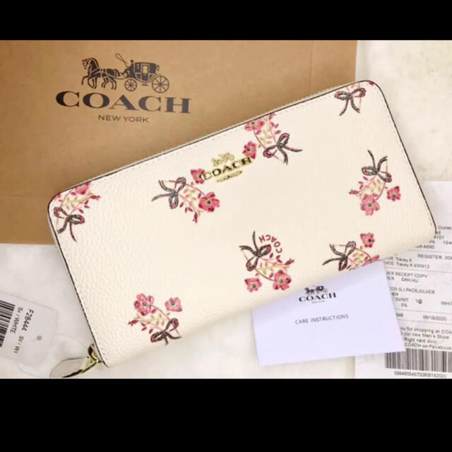 COACH(コーチ)の新品! 人気！　COACH コーチ  長財布 白 花柄　チョークマルチ花柄　財布 レディースのファッション小物(財布)の商品写真