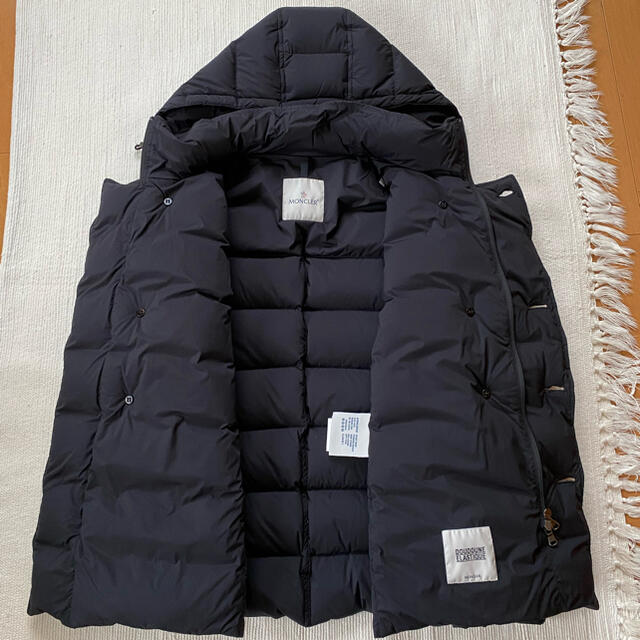 MONCLER(モンクレール)のモンクレール　(size1)   メンズのジャケット/アウター(ダウンジャケット)の商品写真