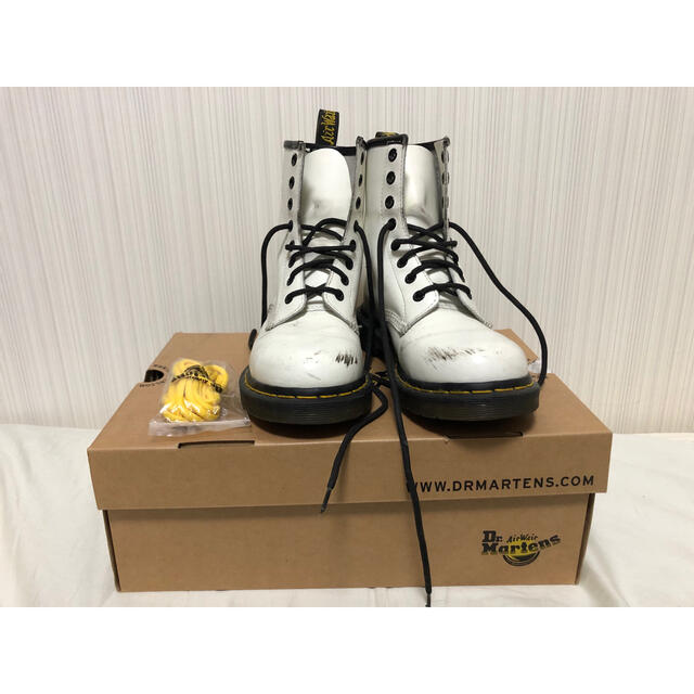 箱有！Dr.Martens ドクターマーチン　8ホールブーツ　ホワイトブーツ