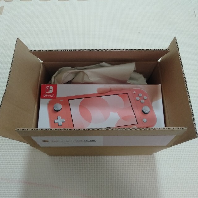 新品未使用 Nintendo Switch Lite コーラルピンク