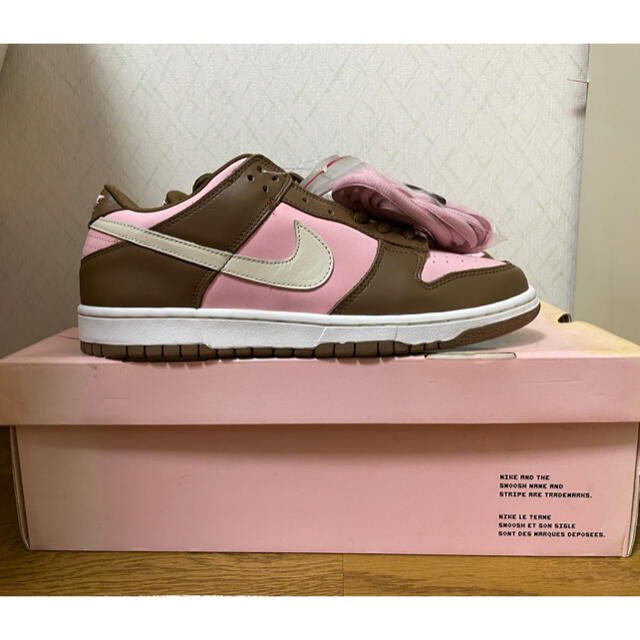 NIKE(ナイキ)のNIKE DUNK LOW SB CHERRY 新品28.5 チェリーダンク メンズの靴/シューズ(スニーカー)の商品写真