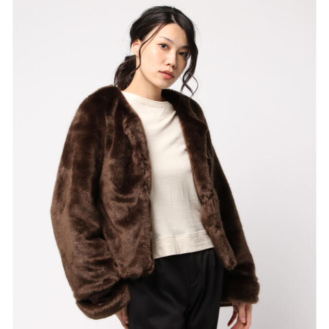 rienda(リエンダ)のSフレアスリーブ Faux Fur ショートコート レディースのジャケット/アウター(毛皮/ファーコート)の商品写真