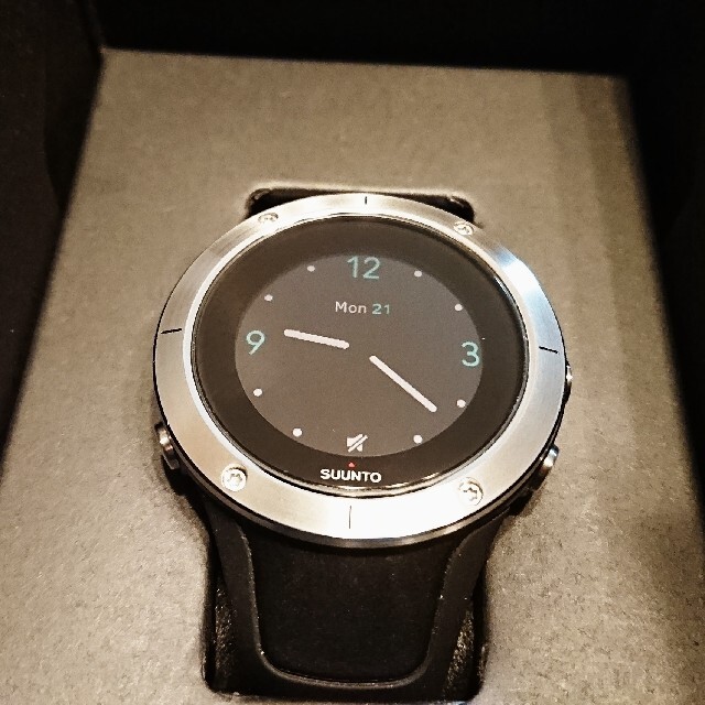 SUUNTO(スント)の【極上美品】SUUNTO SPARTAN TRAINER WRIST HR スポーツ/アウトドアのランニング(その他)の商品写真