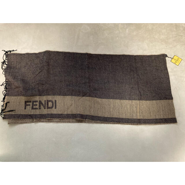 マフラー(FENDI)