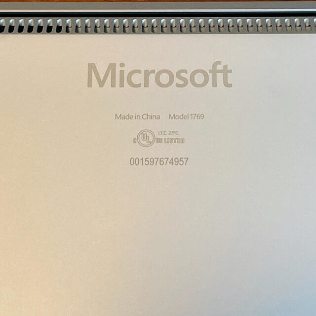 Microsoft Surface Laptop 1769（マイクロソフト））