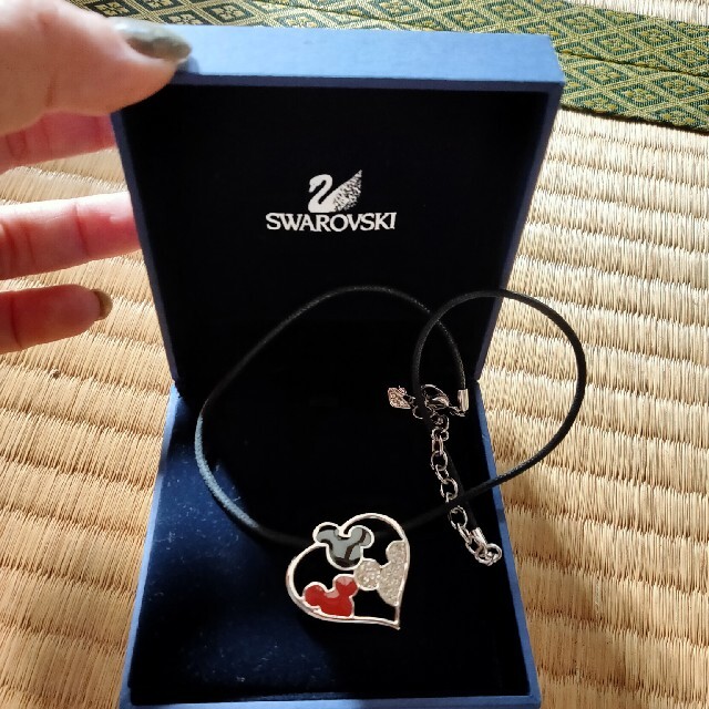 SWAROVSKI箱付き