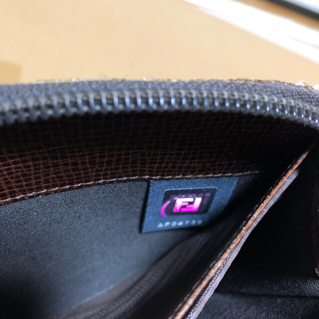 美品/FENDI/ラウンドファスナー長財布 3