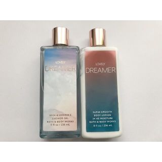 バスアンドボディーワークス(Bath & Body Works)のBath&Body Works Lovely ボディーローション&ボディーソープ(ボディローション/ミルク)