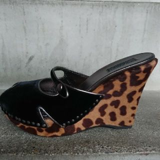 miu miu 靴 ミュール サンダル 1回使用のみ 適当な価格 .0