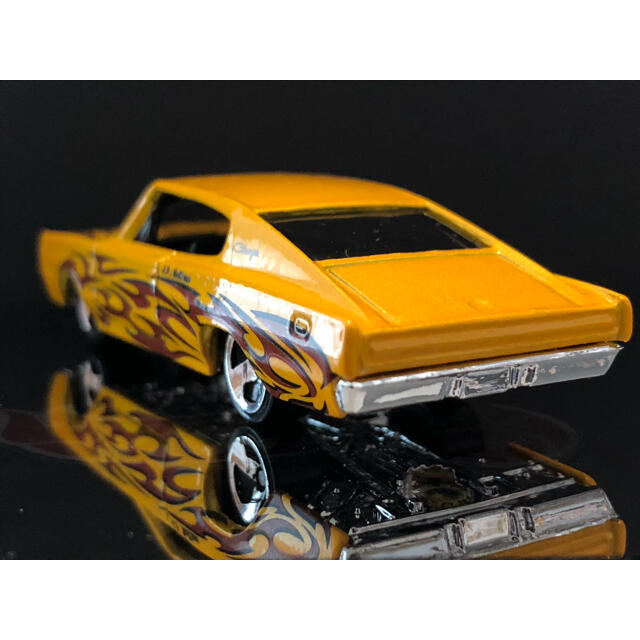 1967 Dodge Charger/イエロー/ルース品/ホットウィール エンタメ/ホビーのおもちゃ/ぬいぐるみ(ミニカー)の商品写真