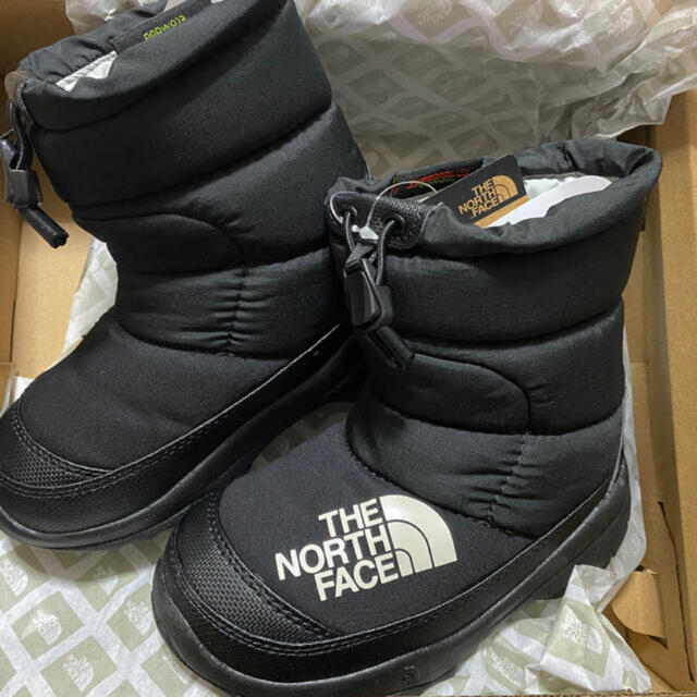 THE NORTH FACE(ザノースフェイス)の新品★ノースフェイス　スノーブーツ　キッズ　17★ キッズ/ベビー/マタニティのキッズ靴/シューズ(15cm~)(ブーツ)の商品写真