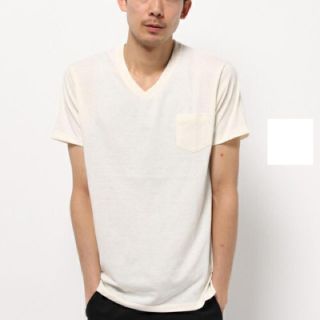 ザラ(ZARA)のKOE★新品タグ付き Vネック(Tシャツ/カットソー(半袖/袖なし))