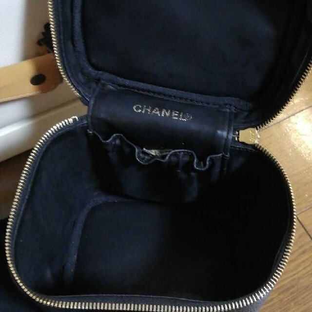 CHANEL(シャネル)の❰ミヤ様専用❱美品✨CHANEL バニティ化粧ポーチ レディースのファッション小物(ポーチ)の商品写真