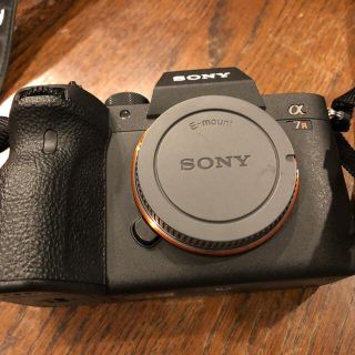 ソニー(SONY)のa7r4(ミラーレス一眼)