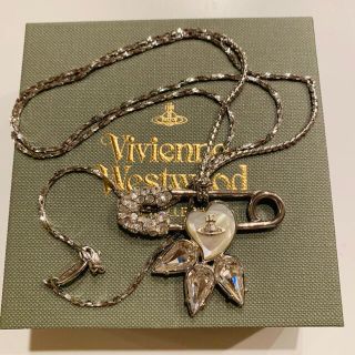 ヴィヴィアンウエストウッド(Vivienne Westwood)の定価6万❗️国内未入荷‼️ヴィヴィアンウエストウッド 安全ピンネックレス(ネックレス)