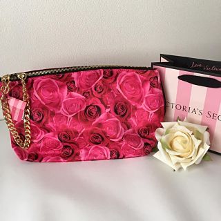 ヴィクトリアズシークレット(Victoria's Secret)のビクシー ポーチ ピンク 薔薇 ローズ (ポーチ)