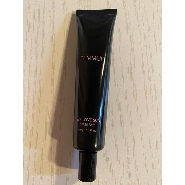 Cosme Kitchen(コスメキッチン)のfemmue ファミュ　化粧下地　トーンアップUVクリーム　コスメキッチン韓国 コスメ/美容のベースメイク/化粧品(化粧下地)の商品写真