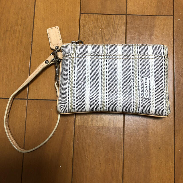 COACH(コーチ)のコーチ　ポーチ レディースのファッション小物(ポーチ)の商品写真